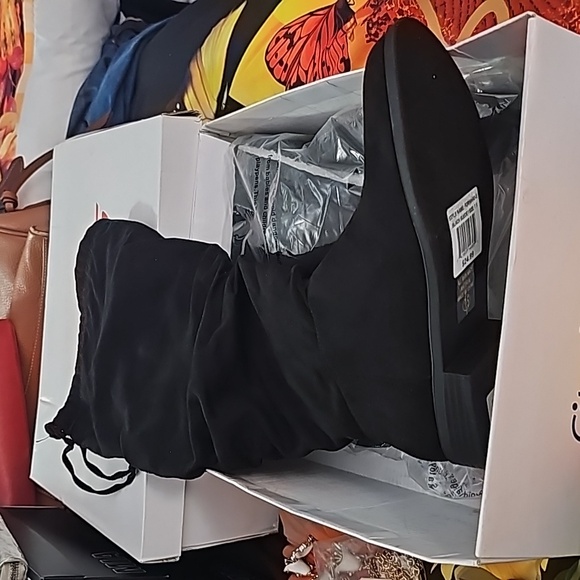 NIB NWT BLACK Suede Boots - Picture 4 of 9